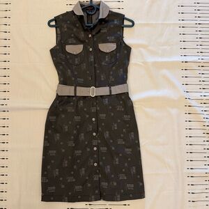 Sleeveless Button-Front Mini Dress with Contrast Trim in Light Grey